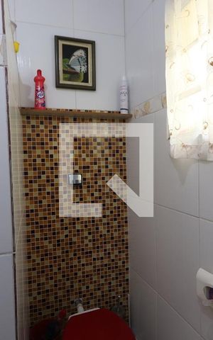 Casa à venda com 350m², 4 quartos e 2 vagasBanheiro Social