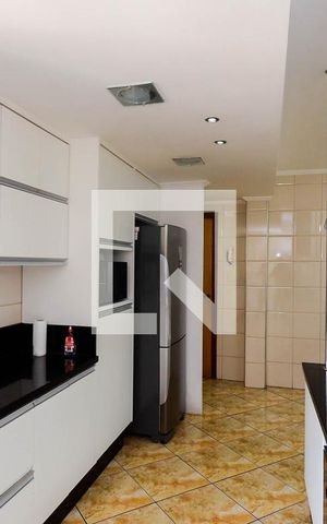 Casa à venda com 352m², 3 quartos e 8 vagasCozinha