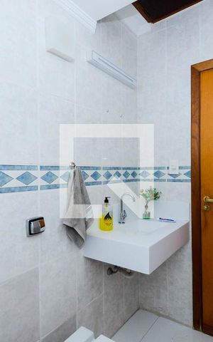 Casa à venda com 352m², 3 quartos e 8 vagasLavabo