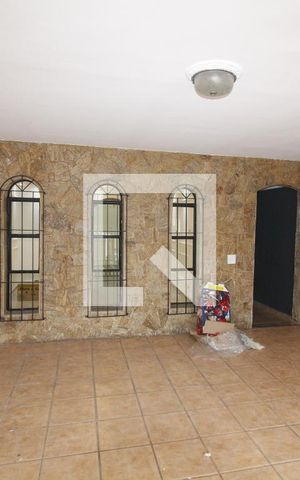 Casa à venda com 220m², 2 quartos e 2 vagasGaragem