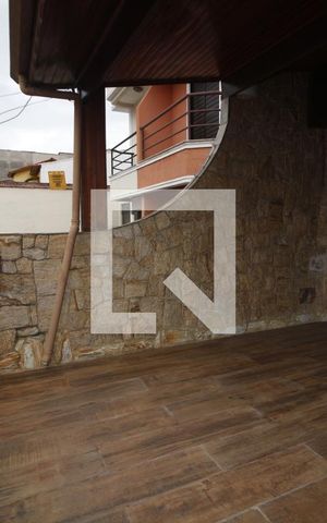 Casa à venda com 220m², 2 quartos e 2 vagasSacada da Suíte