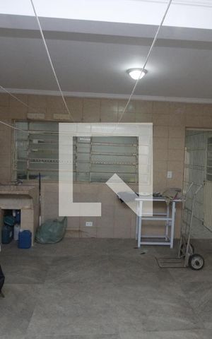 Casa à venda com 220m², 2 quartos e 2 vagasÁrea de Serviço