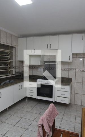 Casa à venda com 220m², 2 quartos e 2 vagasCozinha