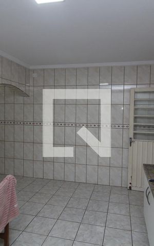 Casa à venda com 220m², 2 quartos e 2 vagasCozinha
