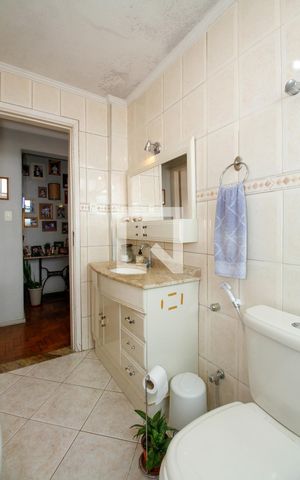 Apartamento à venda com 82m², 2 quartos e sem vaga Apartamento à venda com 82m², 2 quartos e sem vagaBanheiro Social
