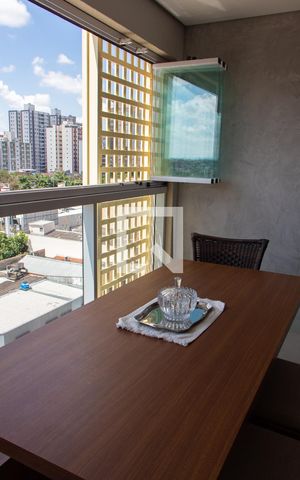 Apartamento à venda com 47m², 1 quarto e 1 vaga Apartamento à venda com 47m², 1 quarto e 1 vagaVaranda