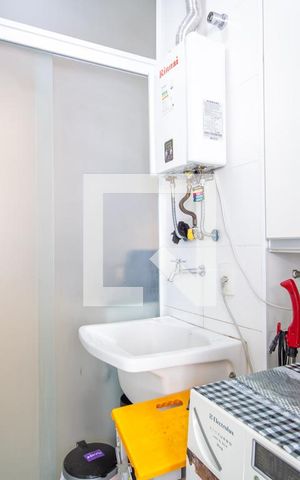 Apartamento à venda com 83m², 3 quartos e 2 vagas Apartamento à venda com 83m², 3 quartos e 2 vagasÁrea de Serviço