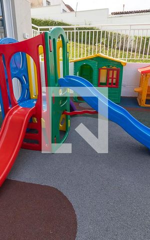 Apartamento à venda com 90m², 3 quartos e 2 vagas Apartamento à venda com 90m², 3 quartos e 2 vagasÁrea comum - Playground