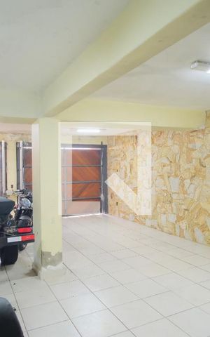 Casa à venda com 290m², 5 quartos e 4 vagasGaragem