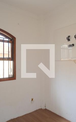 Casa à venda com 290m², 5 quartos e 4 vagasEdícula Quarto 1