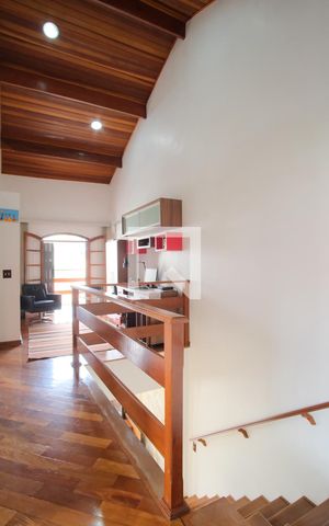 Casa à venda com 290m², 5 quartos e 4 vagasHall dos Quartos