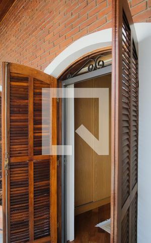 Casa à venda com 290m², 5 quartos e 4 vagasVaranda da Suíte