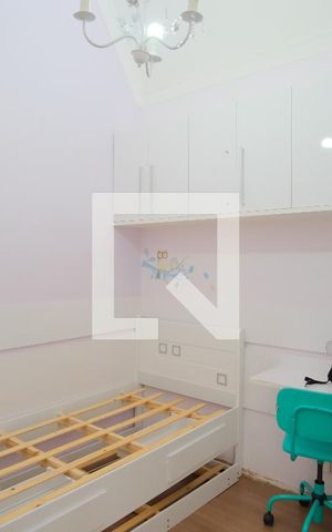 Casa à venda com 290m², 5 quartos e 4 vagasEdícula Quarto 2