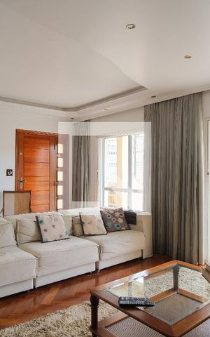 Casa à venda com 290m², 5 quartos e 4 vagasSala