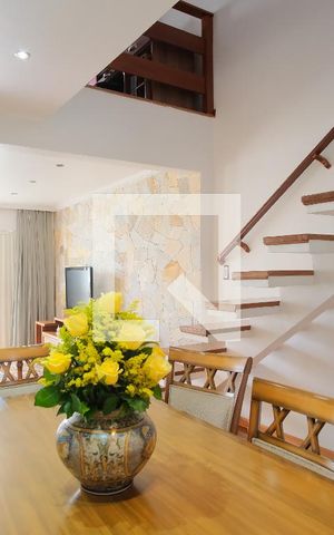 Casa à venda com 290m², 5 quartos e 4 vagasSala de Jantar