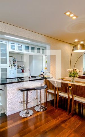 Apartamento à venda com 81m², 3 quartos e 2 vagasSala