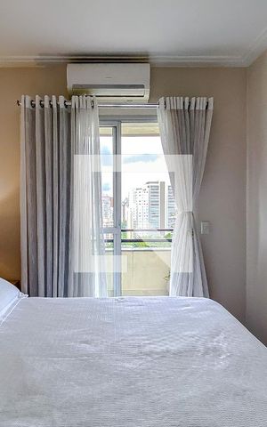 Apartamento à venda com 81m², 3 quartos e 2 vagasQuarto 2 - Suíte