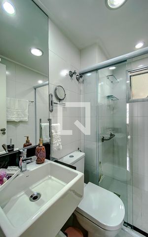 Apartamento à venda com 81m², 3 quartos e 2 vagasBanheiro