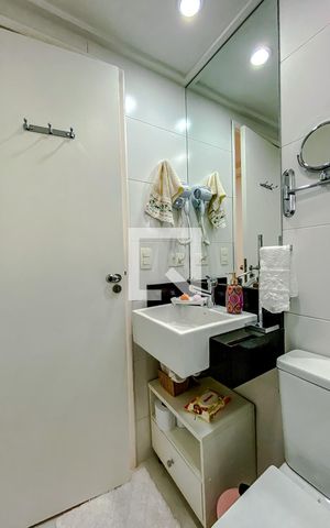 Apartamento à venda com 81m², 3 quartos e 2 vagasBanheiro