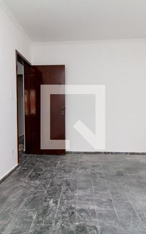 Casa para alugar com 194m², 3 quartos e 3 vagas Casa para alugar com 194m², 3 quartos e 3 vagasQuarto 1