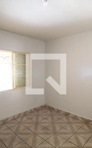 Casa para alugar com 210m², 3 quartos e 3 vagasSuite