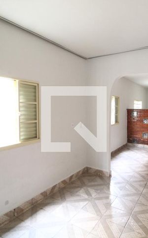 Casa para alugar com 210m², 3 quartos e 3 vagasSala