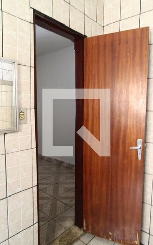 Casa para alugar com 210m², 3 quartos e 3 vagasBanheiro da Suíte