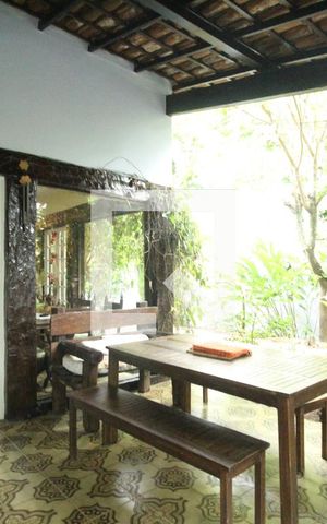 Casa de condomínio à venda com 684m², 3 quartos e 3 vagasVaranda da sala