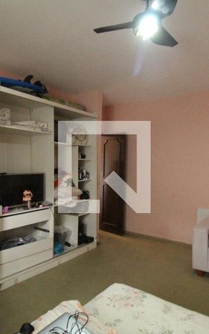 Casa de condomínio à venda com 684m², 3 quartos e 3 vagasQuarto 4