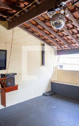 Casa à venda com 300m², 5 quartos e 1 vagaSalão