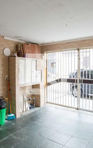 Casa à venda com 300m², 5 quartos e 1 vagaGaragem