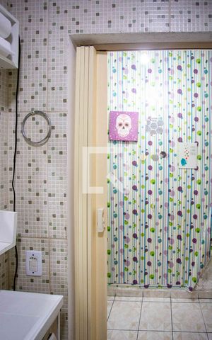 Casa à venda com 300m², 5 quartos e 1 vagaBanheiro Casa 2