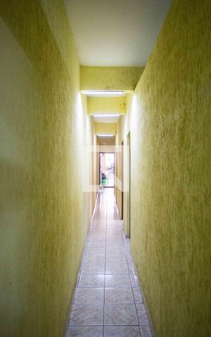Casa à venda com 300m², 5 quartos e 1 vagaCorredor