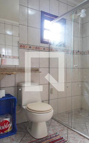 Casa à venda com 160m², 4 quartos e 2 vagas Casa à venda com 160m², 4 quartos e 2 vagasBanheiro da Suíte