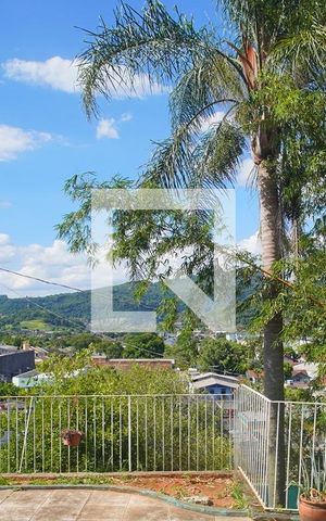 Casa à venda com 160m², 4 quartos e 2 vagas Casa à venda com 160m², 4 quartos e 2 vagasVista do Quarto 3