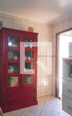 Casa à venda com 160m², 4 quartos e 2 vagas Casa à venda com 160m², 4 quartos e 2 vagasCozinha