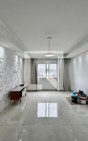 Apartamento à venda com 96m², 2 quartos e 1 vaga Apartamento à venda com 96m², 2 quartos e 1 vagaSala