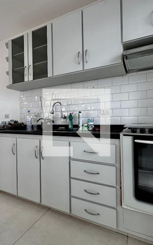 Apartamento à venda com 96m², 2 quartos e 1 vaga Apartamento à venda com 96m², 2 quartos e 1 vagaCozinha