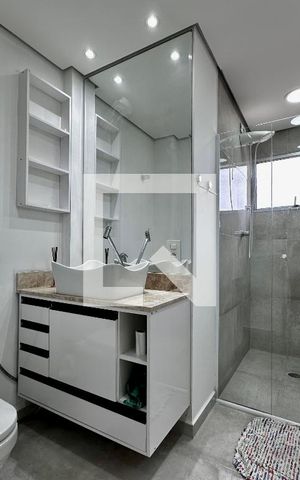 Apartamento à venda com 96m², 2 quartos e 1 vaga Apartamento à venda com 96m², 2 quartos e 1 vagaBanheiro