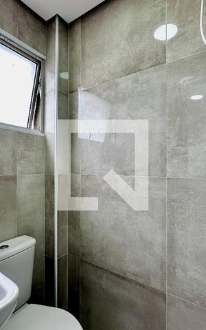 Apartamento à venda com 96m², 2 quartos e 1 vaga Apartamento à venda com 96m², 2 quartos e 1 vagaBanheiro de Serviço