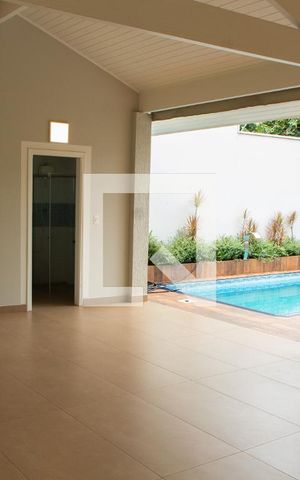 Casa de condomínio à venda com 394m², 4 quartos e 5 vagas Casa de condomínio à venda com 394m², 4 quartos e 5 vagasÁREA GOURMET FUNDOS