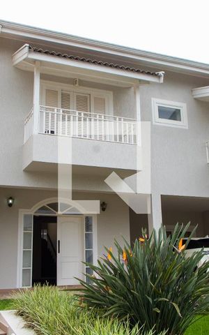 Casa de condomínio à venda com 394m², 4 quartos e 5 vagas Casa de condomínio à venda com 394m², 4 quartos e 5 vagasFACHADA
