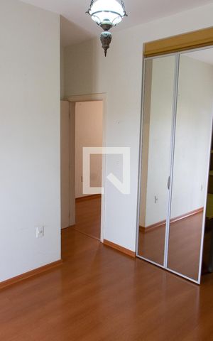 Casa de condomínio à venda com 394m², 4 quartos e 5 vagas Casa de condomínio à venda com 394m², 4 quartos e 5 vagasSUITE 3