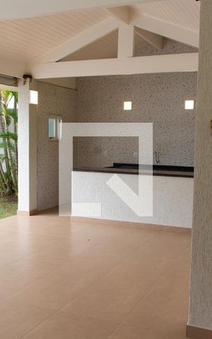 Casa de condomínio à venda com 394m², 4 quartos e 5 vagas Casa de condomínio à venda com 394m², 4 quartos e 5 vagasÁREA GOURMET FUNDOS
