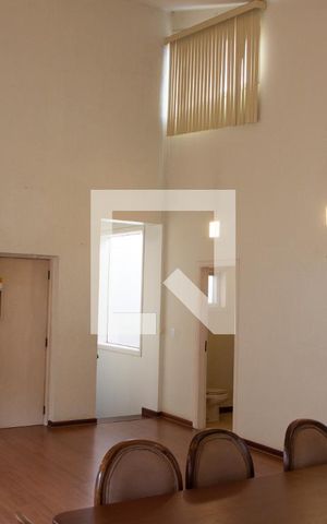 Casa de condomínio à venda com 394m², 4 quartos e 5 vagas Casa de condomínio à venda com 394m², 4 quartos e 5 vagasCopa