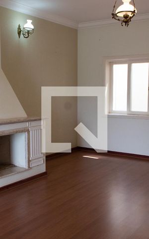 Casa de condomínio à venda com 394m², 4 quartos e 5 vagas Casa de condomínio à venda com 394m², 4 quartos e 5 vagasSALA