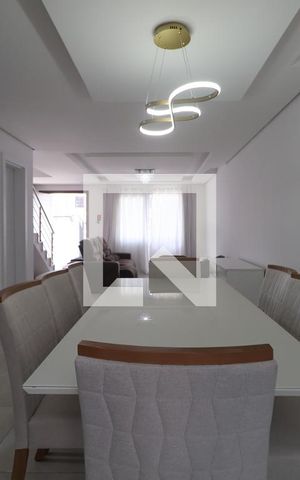 Casa à venda com 150m², 3 quartos e 1 vagaSala