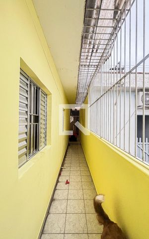 Casa à venda com 127m², 3 quartos e 3 vagas Casa à venda com 127m², 3 quartos e 3 vagasCorredor