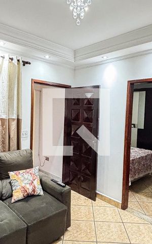 Casa à venda com 127m², 3 quartos e 3 vagas Casa à venda com 127m², 3 quartos e 3 vagasSala
