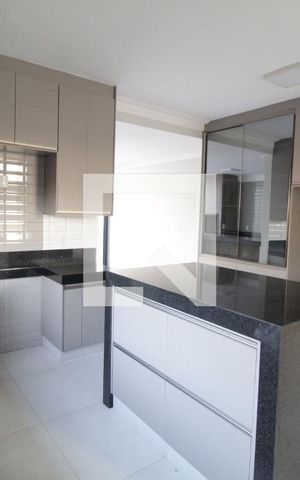 Casa de condomínio para alugar com 232m², 4 quartos e 2 vagasCozinha